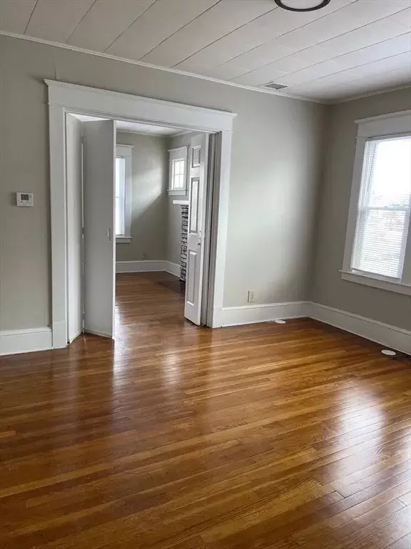 Living - 910-912 Belmont Ave, Springfield, MA 01108 photo 3 of 7