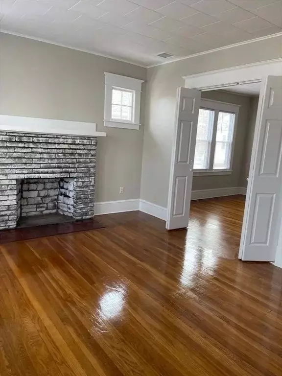 Living - 910-912 Belmont Ave, Springfield, MA 01108 photo 1 of 7
