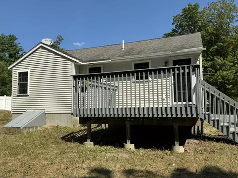 25 Sunset Ave, Athol, MA 01331 photo 2