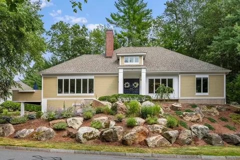 4 The Fairways, Ipswich, MA 01938