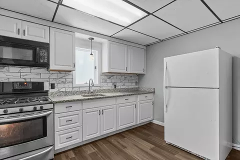 160 Stewart St, Fall River, MA 02720 photo 2