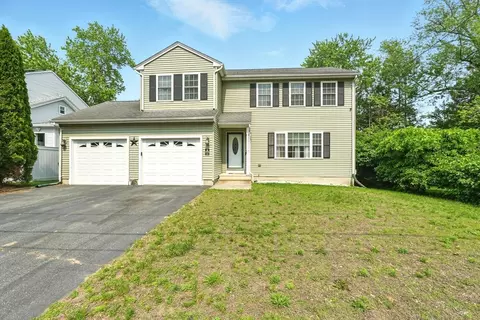 27 Wachusett St, Springfield, MA 01118 photo 2