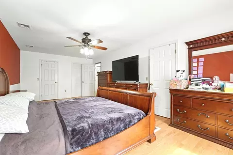 27 Wachusett St, Springfield, MA 01118 photo 22