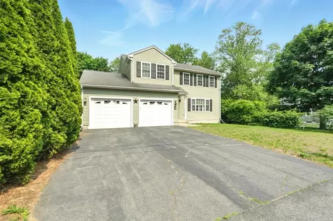 27 Wachusett St, Springfield, MA 01118 photo 6