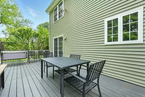 27 Wachusett St, Springfield, MA 01118 photo 36