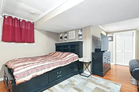 27 Wachusett St, Springfield, MA 01118 photo 31