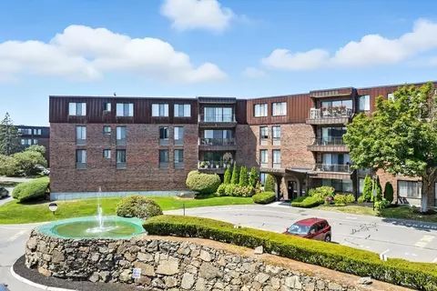 1006 Paradise Rd #1H, Swampscott, MA 01907