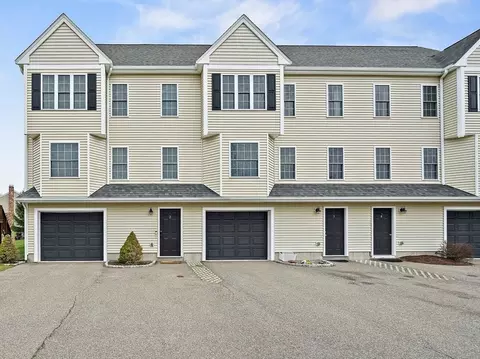 17 Messenger St #2, Plainville, MA 02762
