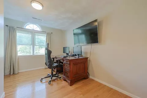 10 Bicknell Dr, Mendon, MA 01756 photo 16