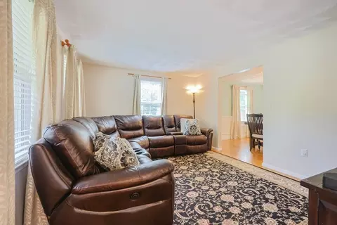 10 Bicknell Dr, Mendon, MA 01756 photo 14