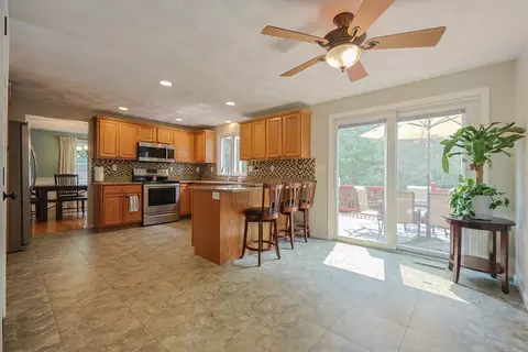 10 Bicknell Dr, Mendon, MA 01756 photo 6