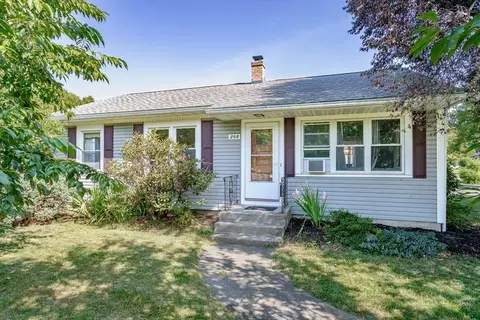 205 Russell Rd, Westfield, MA 01085