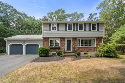 40 Pondview Rd, Sudbury, MA 01776