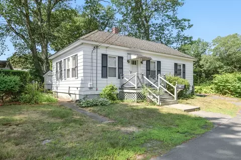 49 Glenwood Rd, Lynn, MA 01904