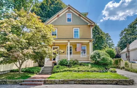 41 Pleasant St, Hyde Park, MA 02136