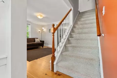 Entry Way - 10 Prospect St, Maynard, MA 01754 photo 4 of 5