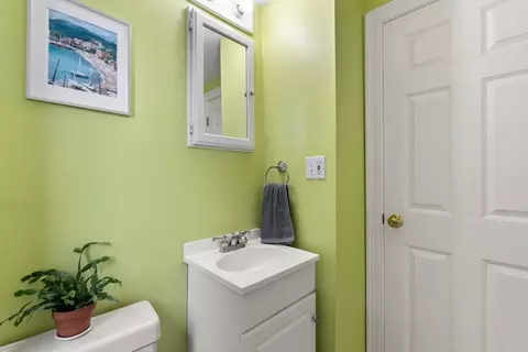 Bath - 10 Prospect St, Maynard, MA 01754 photo 1 of 3