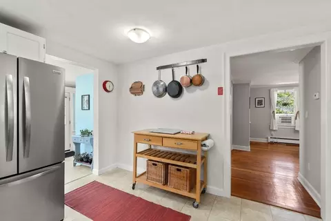 Entry Way - 10 Prospect St, Maynard, MA 01754 photo 3 of 5