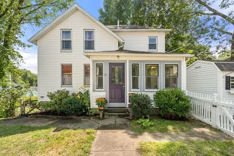 Exterior - 10 Prospect St, Maynard, MA 01754 photo 1 of 9