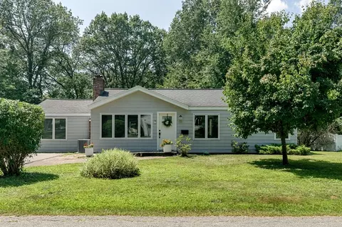 9 Short St, Holden, MA 01520