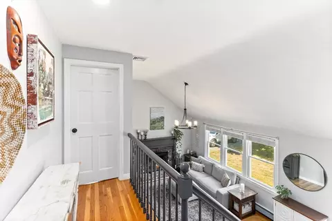 Entry Way - 35 Preston St, Danvers, MA 01923 photo 5 of 6