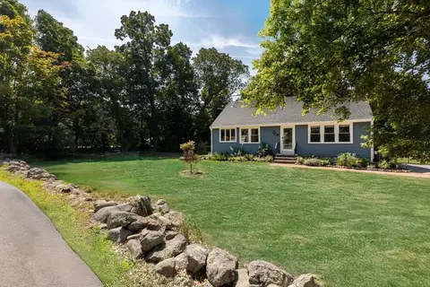 Exterior - 35 Preston St, Danvers, MA 01923 photo 4 of 13