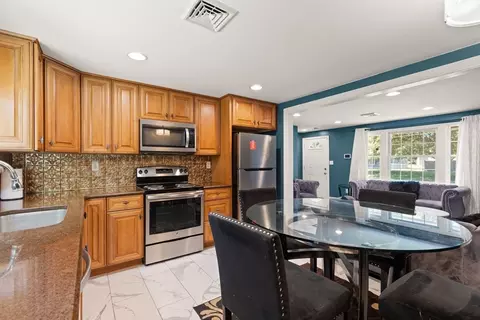100 Francine Rd, Raynham, MA 02767 photo 8