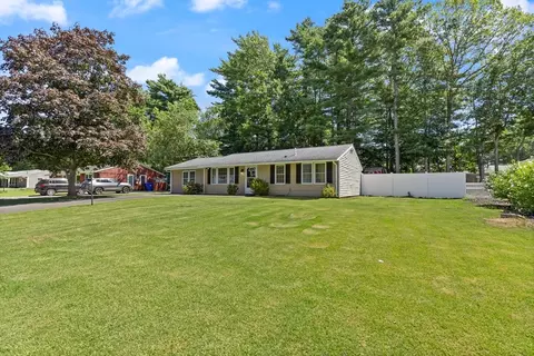 100 Francine Rd, Raynham, MA 02767 photo 4