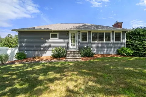 173 Putnam Hill Rd, Sutton, MA 01590
