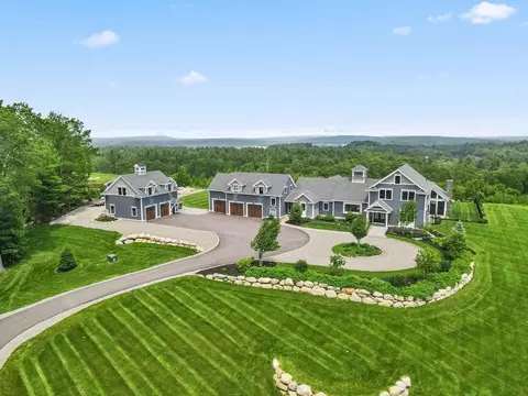 17 Chestnut Ln, Littleton, MA 01460