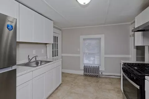 107 Thompson St, Springfield, MA 01109 photo 15