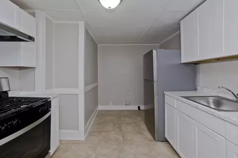 107 Thompson St, Springfield, MA 01109 photo 14