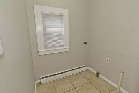 107 Thompson St, Springfield, MA 01109 photo 11