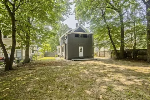 107 Thompson St, Springfield, MA 01109 photo 28