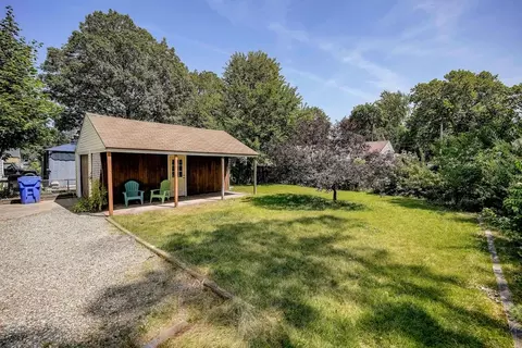 17 Marquette St, Springfield, MA 01104 photo 6