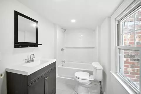17 Marquette St, Springfield, MA 01104 photo 19