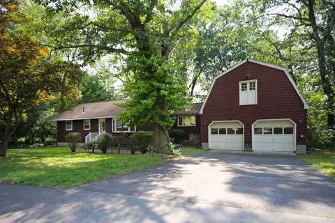 29 Russet Rd, Billerica, MA 01821