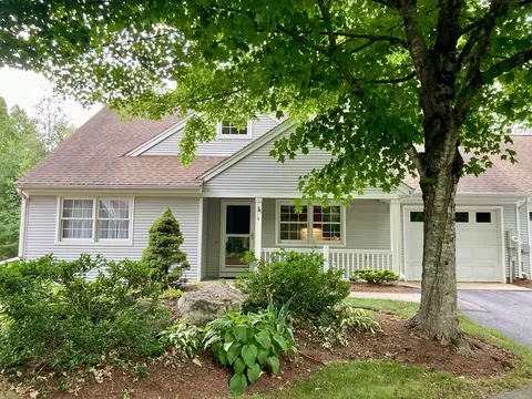 4 Oxford Dr #15, Shrewsbury, MA 01545