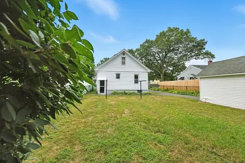 116 Merida St, Springfield, MA 01104 photo 36