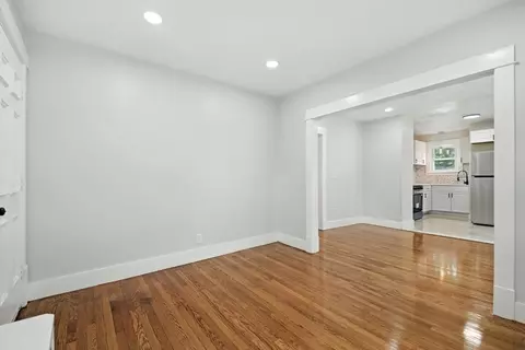 116 Merida St, Springfield, MA 01104 photo 12