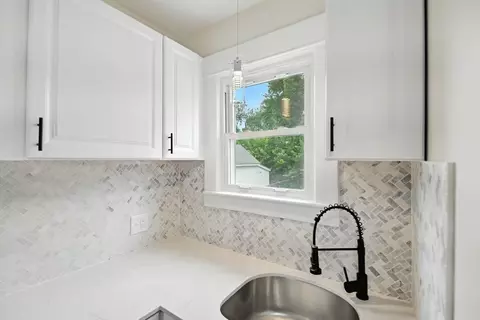 116 Merida St, Springfield, MA 01104 photo 18