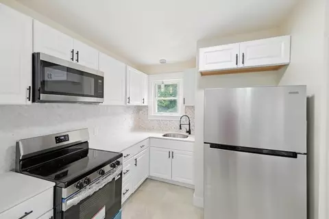 116 Merida St, Springfield, MA 01104 photo 17