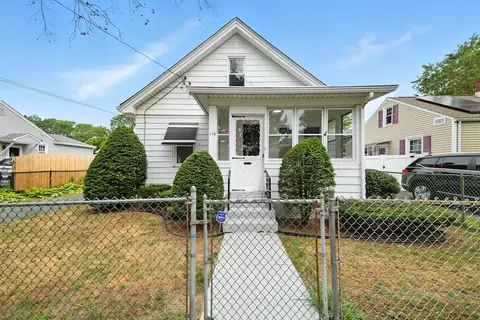 116 Merida St, Springfield, MA 01104