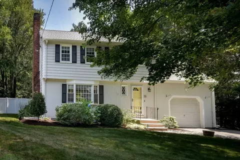 29 Jodie Rd, Framingham, MA 01702