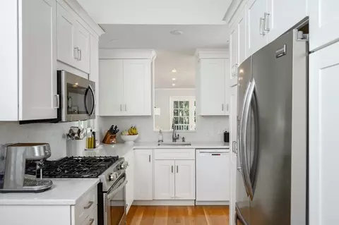 5 Adams Ct #5, Hingham, MA 02043 photo 2