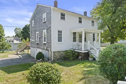 74 Elm St, Marshfield, MA 02050