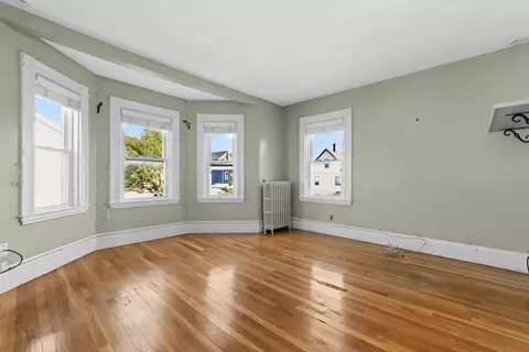 41 Centre St, Winthrop, MA 02152 photo 17