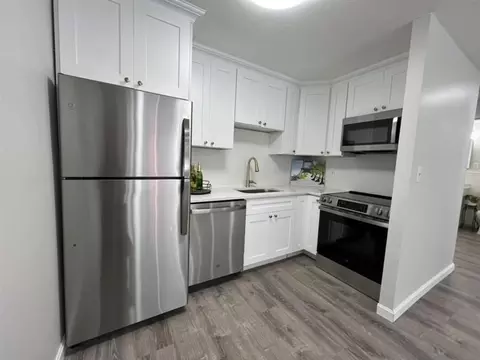 29 Gordon St #104, Framingham, MA 01702