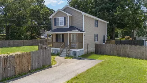 6 Grove Ave, Taunton, MA 02780