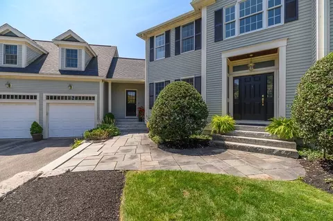 17 Patton Dr, Hamilton, MA 01982 photo 4